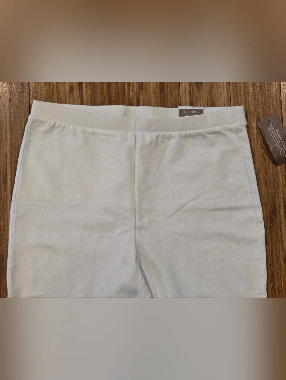 NWT Chicos Women's White Ankle Pants